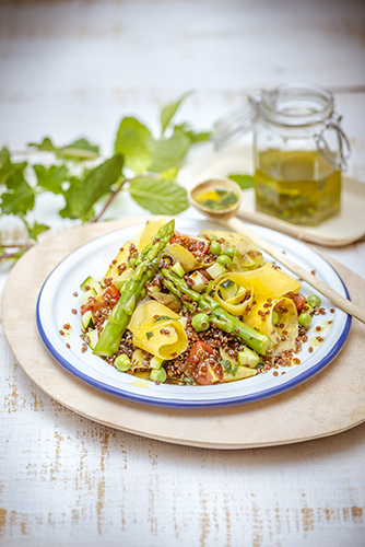 Délicieux petits légumes salade quinoa rouge légumes vinaigrette a la menthe légumes printemps companion moulinex