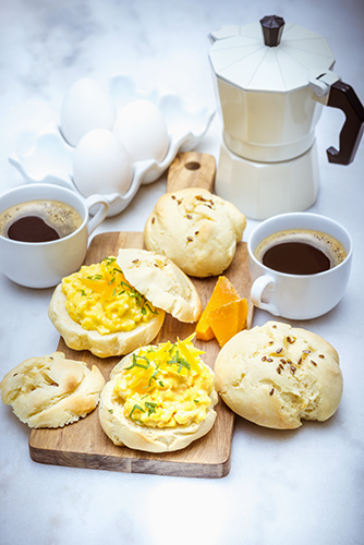 recette pour brunch oeufs brouillés mimolette et petits pains maison cuisine companion moulinex brunch recipes