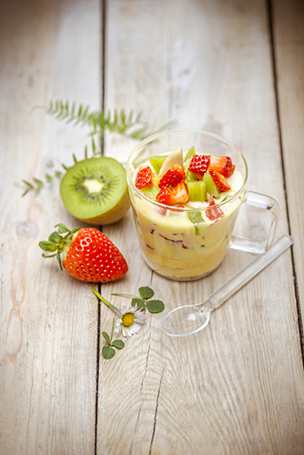 Délicieux petits légumes triffle fraises kiwi crème anglaise légumes printemps companion moulinex