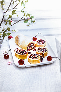 recettes en famille, gâteau roulée à la confiture de cerises miniature