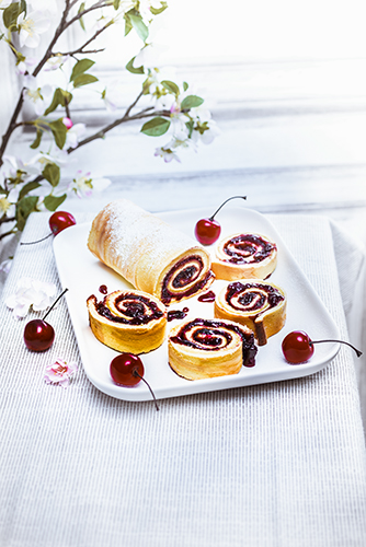 recettes en famille, gâteau roulée à la confiture de cerises