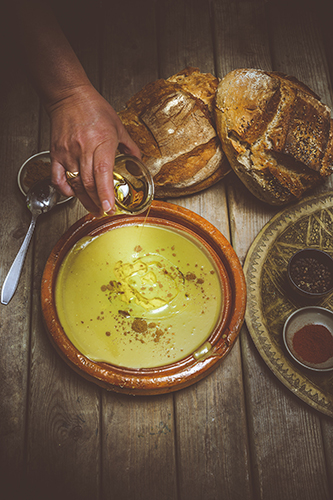 bessara-huile-olive-soupe-pois-casses-legumineuses